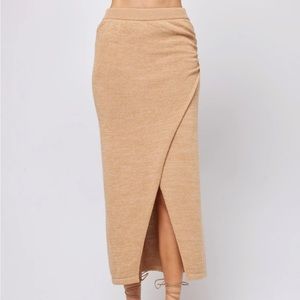 BNWT L*Space Siren cotton sweater skirt in camel color size small